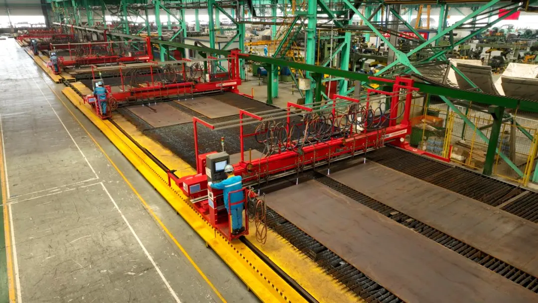 Cutting steel sheets for automobiles